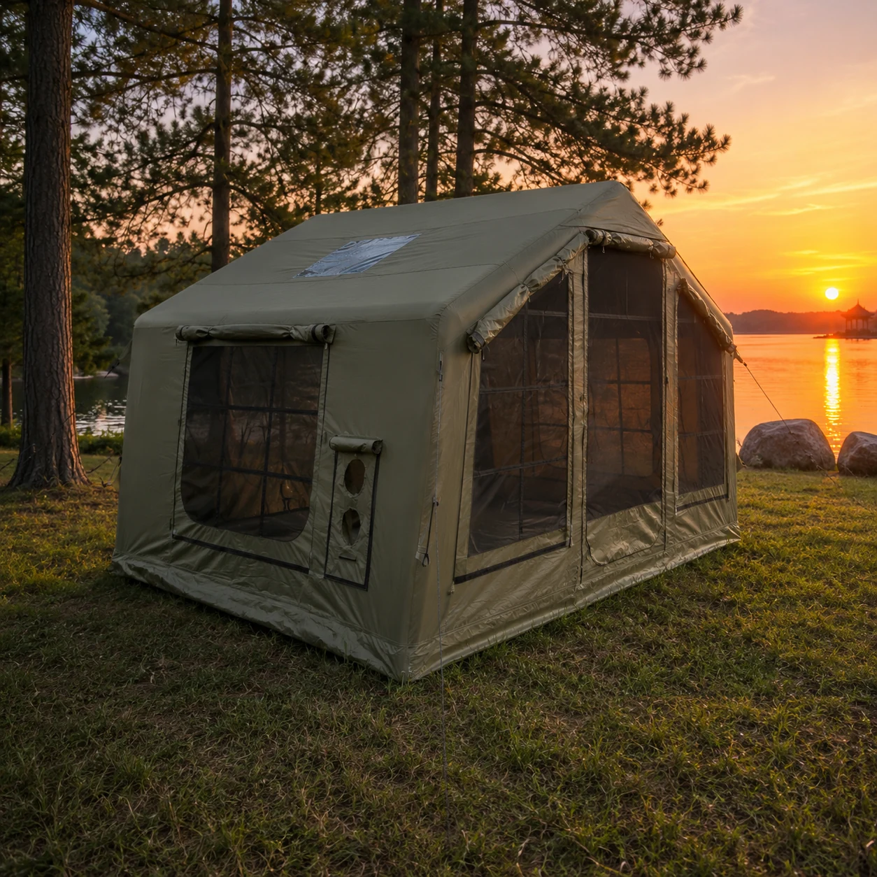 8-m²-Luftzelt IT025 mit AB-Doppeltür und zwei kleinen Dachfenstern - Outdoor-Camping-Szene 2